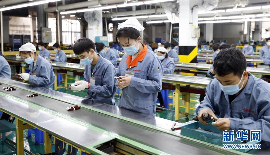 （抓好經(jīng)濟發(fā)展 應對復雜局面&middot;圖文互動）（4）在&ldquo;家電之都&rdquo;順德看&ldquo;中國制造&rdquo;抗壓前行 
