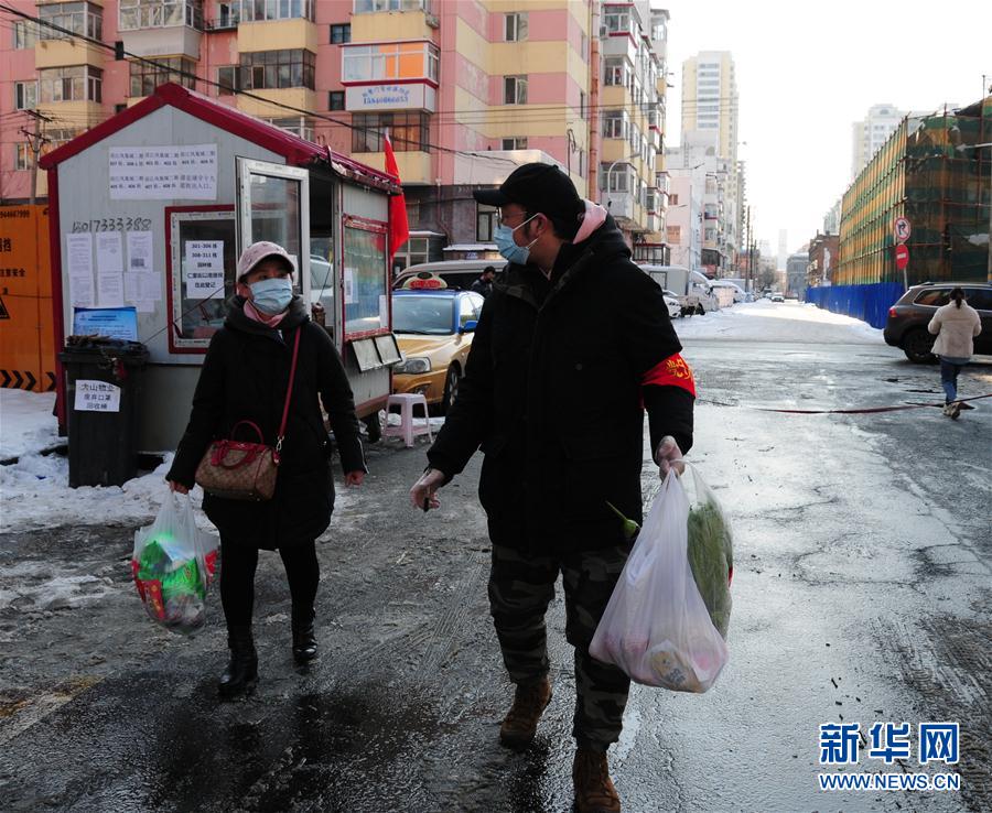 （聚焦疫情防控&middot;圖文互動(dòng)）（1）不知你是誰(shuí)，知你為了誰(shuí)&mdash;&mdash;社區(qū)戰(zhàn)&ldquo;疫&rdquo;志愿者群像