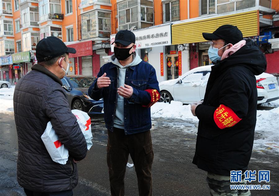 （聚焦疫情防控&middot;圖文互動(dòng)）（5）不知你是誰(shuí)，知你為了誰(shuí)&mdash;&mdash;社區(qū)戰(zhàn)&ldquo;疫&rdquo;志愿者群像