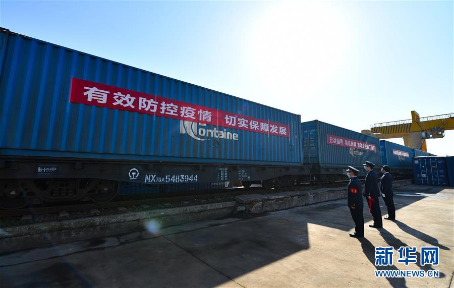 （抓好經(jīng)濟(jì)發(fā)展　應(yīng)對(duì)復(fù)雜局面&middot;圖文互動(dòng)）（2）&ldquo;我們的訂單正回流&rdquo;&mdash;&mdash;江西外貿(mào)企業(yè)復(fù)工復(fù)產(chǎn)見(jiàn)聞