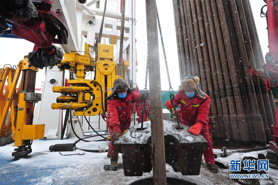 （圖文互動(dòng)）（2）大慶油田：一手抓防疫，一手抓生產(chǎn)