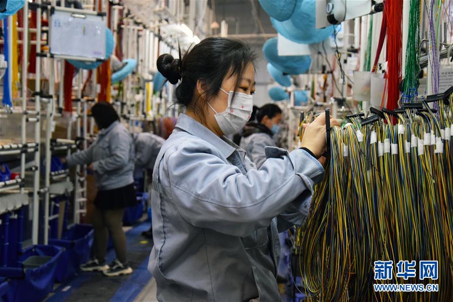 (在習近平新時代中國特色社會主義思想指引下——新時代新作為新篇章·習近平總書記關切事·圖文互動)(6)攜手下好“一盤棋”——京津冀戰(zhàn)“疫”進行時