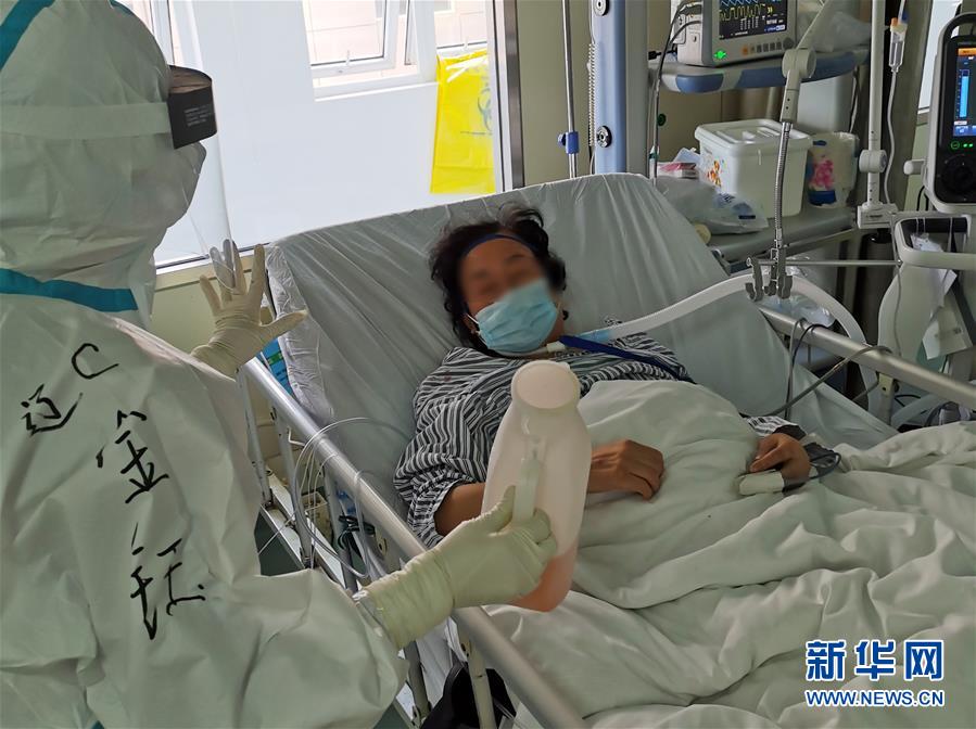 （一線抗疫群英譜&middot;圖文互動）（5）生命之光，溫暖&ldquo;無面之交&rdquo;&mdash;&mdash;記抗疫一線重癥監(jiān)護(hù)室90后護(hù)士金鈺 