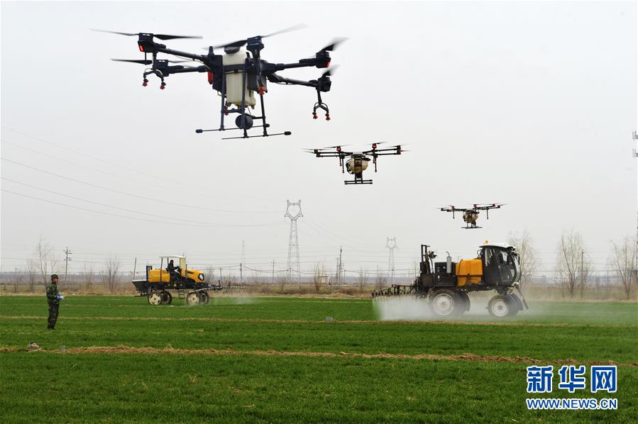 （新華全媒頭條&middot;在習(xí)近平新時(shí)代中國(guó)特色社會(huì)主義思想指引下&mdash;&mdash;新時(shí)代新作為新篇章&middot;圖文互動(dòng)）（10）同心戰(zhàn)&ldquo;疫&rdquo;彰顯人民至上&mdash;&mdash;各地各部門貫徹落實(shí)習(xí)近平總書記重要指示精神統(tǒng)籌推進(jìn)疫情防控和經(jīng)濟(jì)社會(huì)發(fā)展 