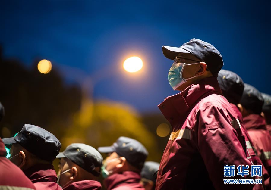 （新華全媒頭條&middot;圖文互動(dòng)）（12）最美逆行者，武漢永遠(yuǎn)記得你！&mdash;&mdash;首批援鄂醫(yī)療隊(duì)返程紀(jì)實(shí)