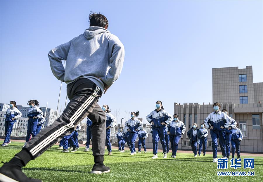 （圖文互動）（11）&ldquo;早&rdquo;安同學，&ldquo;早&rdquo;安老師！&mdash;&mdash;新疆初高中畢業(yè)班復課一周回訪見聞