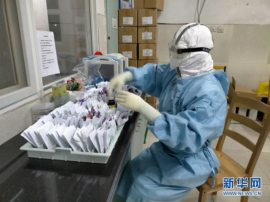 （圖文互動(dòng)）（4）長(zhǎng)大，只是一瞬間的事&mdash;&mdash;天津&ldquo;90后&rdquo;護(hù)士的武漢戰(zhàn)&ldquo;疫&rdquo;記憶