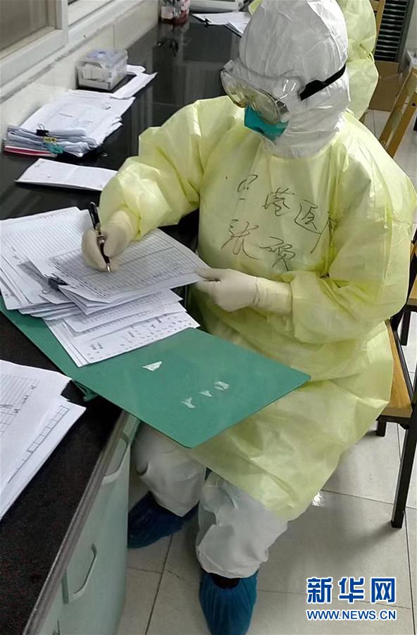 （圖文互動(dòng)）（5）長(zhǎng)大，只是一瞬間的事&mdash;&mdash;天津&ldquo;90后&rdquo;護(hù)士的武漢戰(zhàn)&ldquo;疫&rdquo;記憶