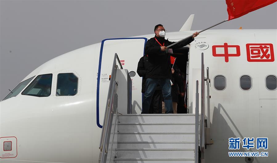 （抗疫一線群英譜&middot;圖文互動(dòng)）不負(fù)生命之托&mdash;&mdash;記甘肅第一批援助湖北醫(yī)療隊(duì)隊(duì)長蔡輝