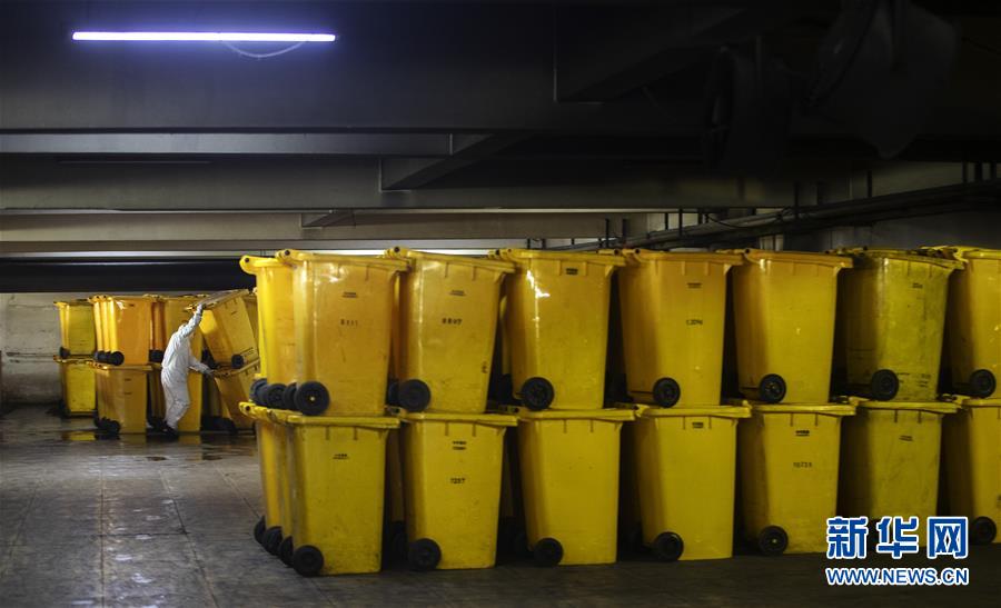 （聚焦疫情防控&middot;圖文互動）（13）&ldquo;隱蔽&rdquo;防線上的阻擊戰(zhàn)&mdash;&mdash;武漢醫(yī)療廢物處理從&ldquo;全線告急&rdquo;到&ldquo;日產(chǎn)日清&rdquo; 