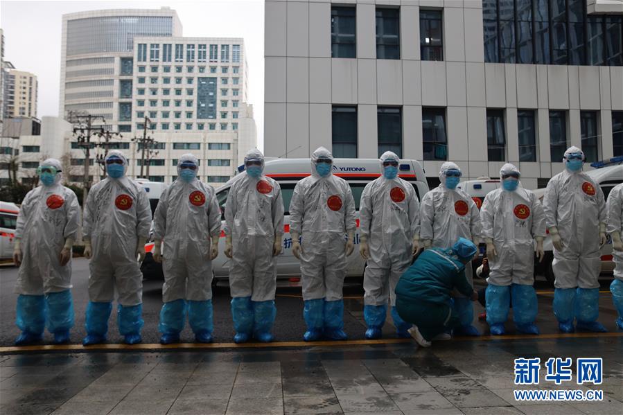 （聚焦疫情防控&middot;圖文互動(dòng)）（7）急救車輪上的45天