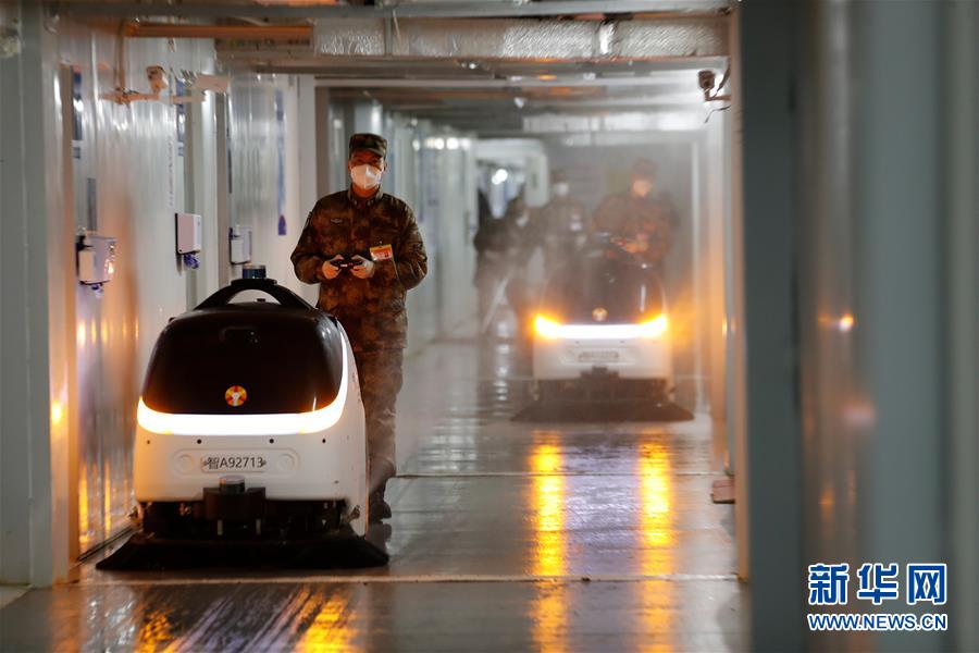 （一線(xiàn)抗疫群英譜&middot;圖文互動(dòng)）（2）二級(jí)軍士長(zhǎng)張鵬飛：&ldquo;兵王&rdquo;在此　有我無(wú)毒