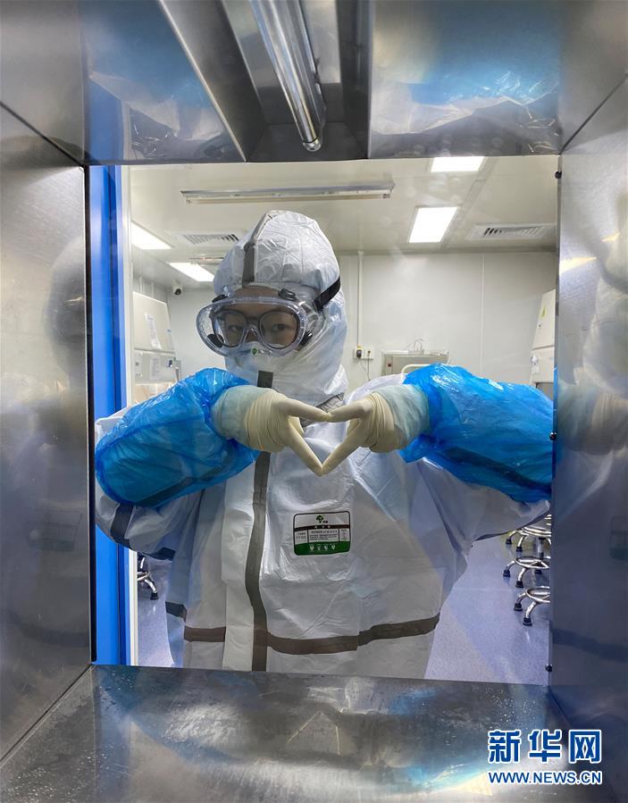 （一線抗疫群英譜&middot;圖文互動）（1）&ldquo;95后&rdquo;大學生郝鶯歌：退掉車票，她選擇直面病毒