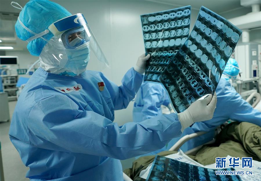 （新華全媒頭條&middot;圖文互動(dòng)）（9）生命至上，人民至上&mdash;&mdash;武漢戰(zhàn)&ldquo;疫&rdquo;重癥患者救治工作紀(jì)實(shí)