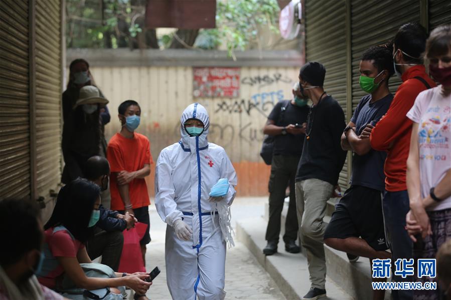 (國(guó)際疫情 ·圖文互動(dòng))(3)通訊:加德滿都中國(guó)人奉獻(xiàn)的“愛(ài)心便當(dāng)”