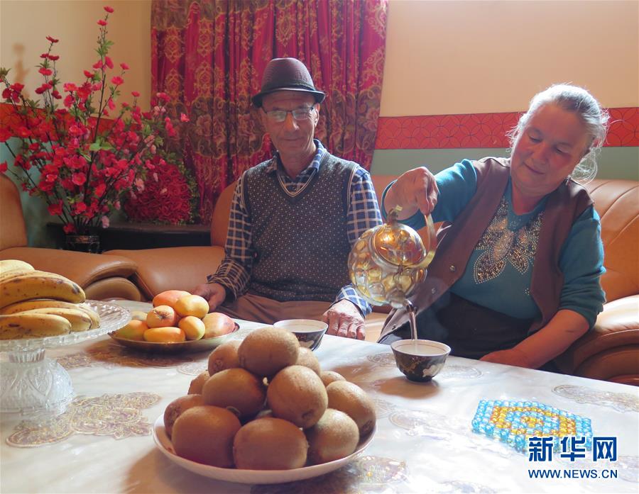 (新華全媒頭條·圖文互動(dòng))(12)春天里的5個(gè)“戰(zhàn)貧”瞬間——習(xí)近平總書(shū)記關(guān)于脫貧攻堅(jiān)決策部署指引攻克最后的深貧堡壘