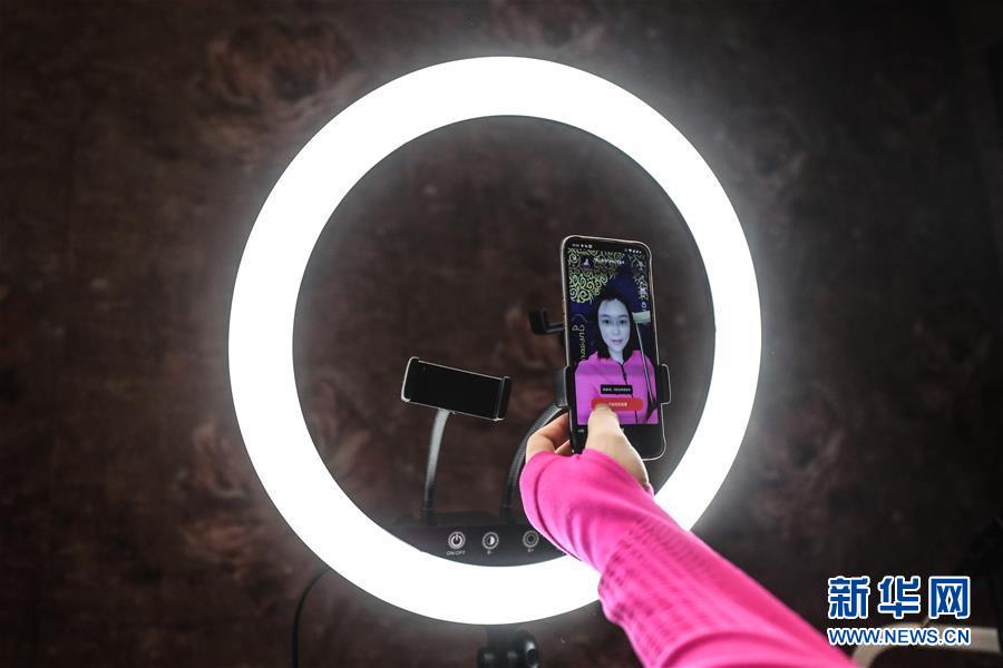 （在習近平新時代中國特色社會主義思想指引下&mdash;&mdash;新時代新作為新篇章&middot;習近平總書記關切事&middot;圖文互動）（3）打開生活的正確方式：更衛(wèi)生、更健康！