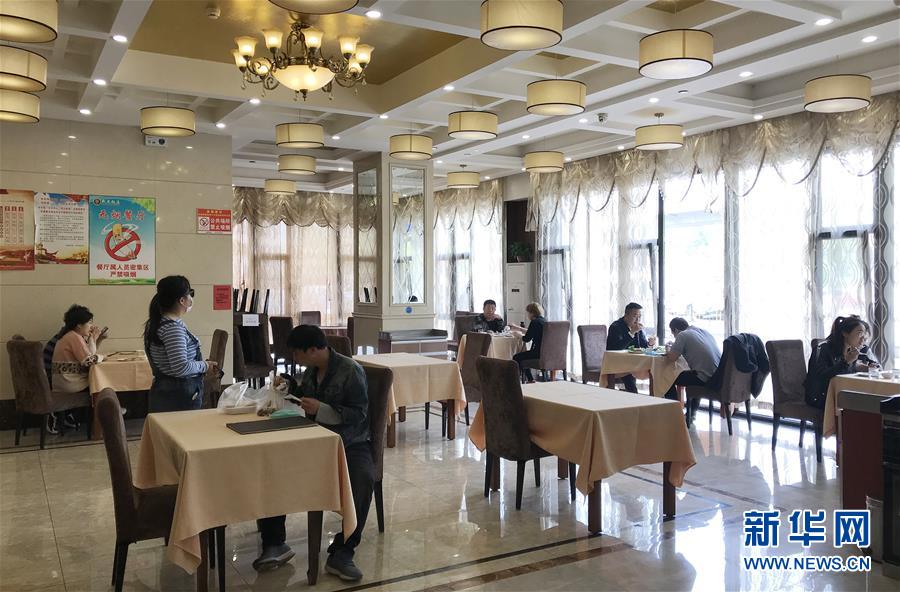 (聚焦復(fù)工復(fù)產(chǎn)·圖文互動)(1)春暖花開迎客來——天津餐飲業(yè)回暖一線直擊