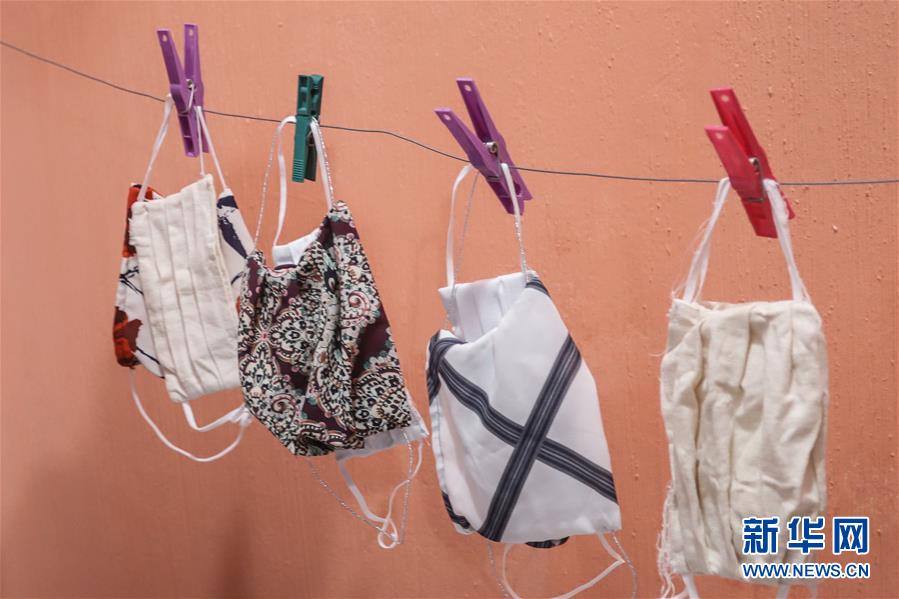 （海外抗疫故事&middot;圖文互動(dòng)）（6）通訊：自制口罩回饋社會(huì)&mdash;&mdash;巴西桑巴舞校&ldquo;巧手抗疫&rdquo;