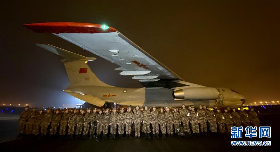 (新華全媒頭條·圖文互動)(4)鐘華論:在民族復(fù)興的歷史豐碑上——2020中國抗疫記