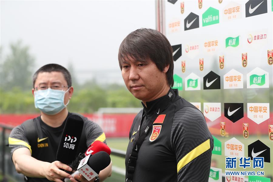 (體育)(2)足球——國家男足在滬集訓(xùn)