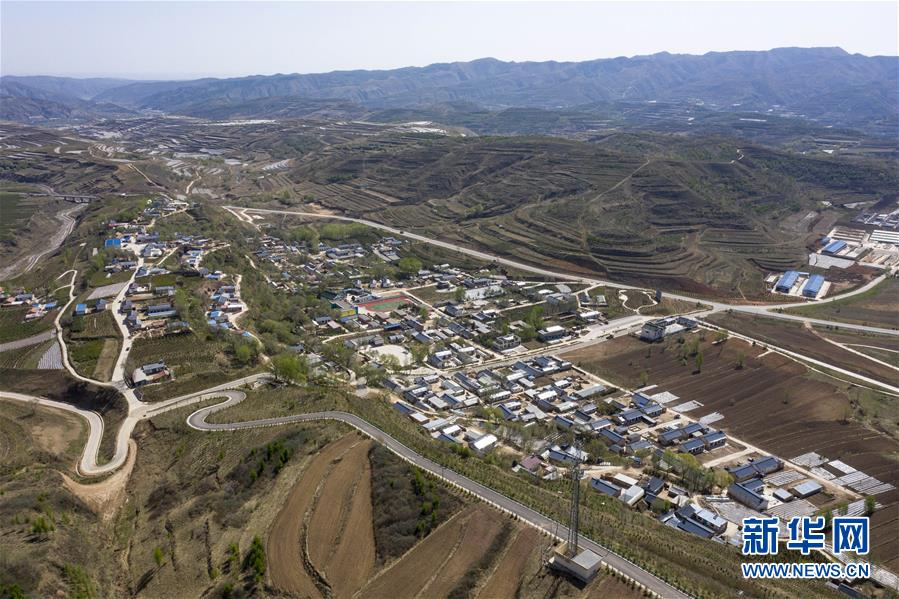 （新華全媒頭條&middot;圖文互動）（4）初夏，循著總書記的腳步探訪產(chǎn)業(yè)扶貧新事