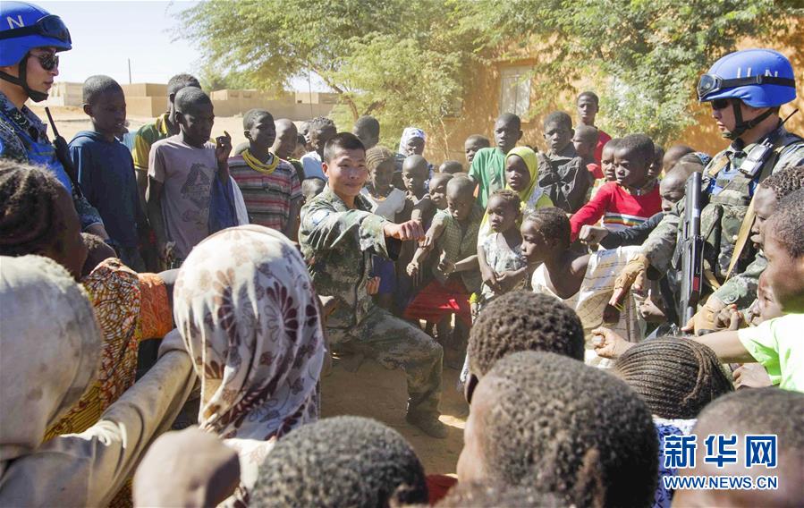 （新華全媒頭條&middot;圖文互動(dòng)）（14）崢嶸歲月30年 中國藍(lán)盔衛(wèi)和平