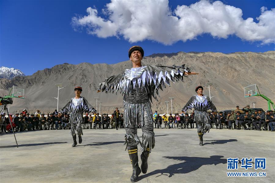 （新華全媒頭條&middot;圖文互動）（13）飛吧，&ldquo;帕米爾雄鷹&rdquo;！