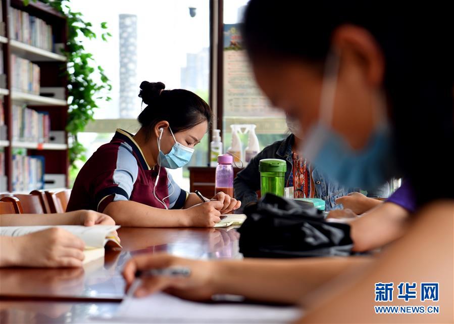 （走向我們的小康生活&middot;圖文互動）（3）15分鐘&ldquo;圈&rdquo;出美好生活