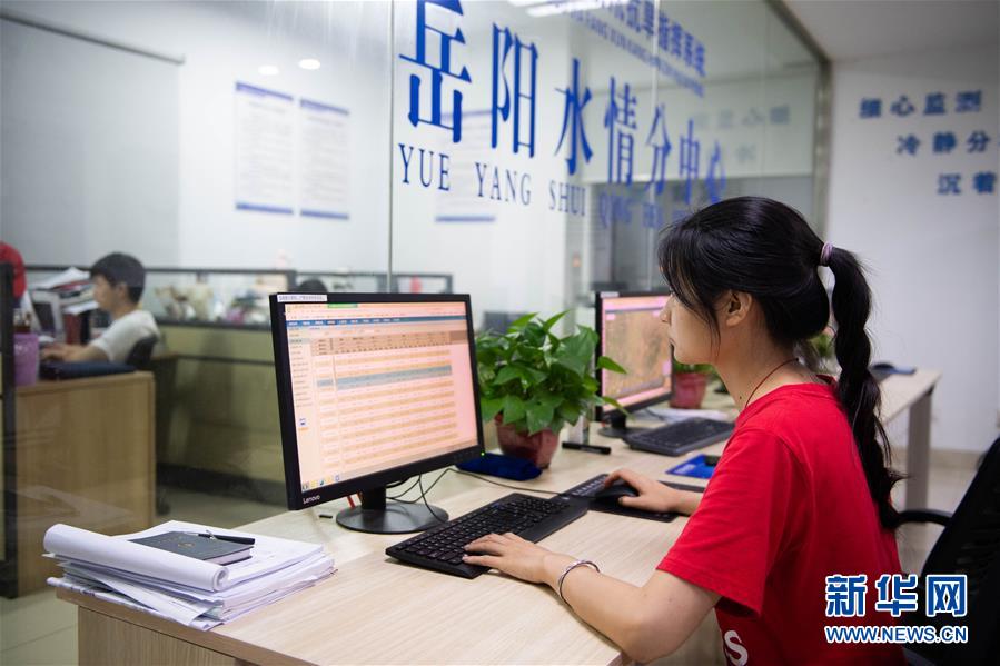 （防汛抗洪&middot;圖文互動(dòng)）（6）在大堤上成長(zhǎng)，為人民守護(hù)&mdash;&mdash;洪水中的青年&ldquo;生力軍&rdquo;