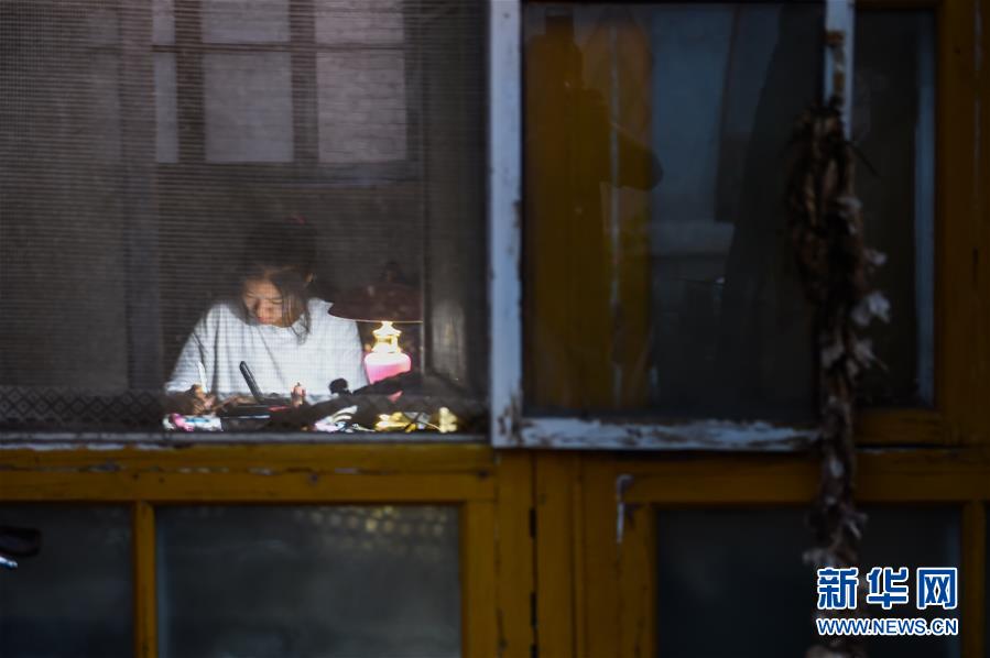 （體育&middot;圖文互動）（15）父愛如燈  伴我奔跑