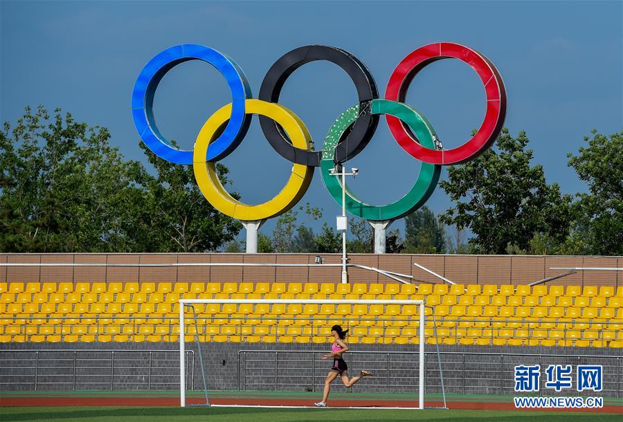 （體育&middot;圖文互動）（19）父愛如燈  伴我奔跑