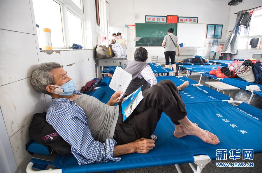 （在習(xí)近平新時(shí)代中國(guó)特色社會(huì)主義思想指引下&mdash;&mdash;新時(shí)代新作為新篇章&middot;習(xí)近平總書記關(guān)切事&middot;圖文互動(dòng)）（5）戰(zhàn)疫魔,斗洪魔&mdash;&mdash;湖北全力應(yīng)對(duì)防疫、防汛疊加&ldquo;雙考&rdquo;