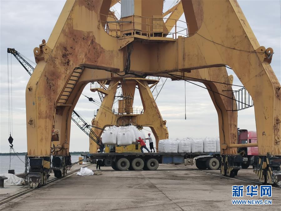 （圖文互動(dòng)）（2）防疫不松 貿(mào)易暢通&mdash;&mdash;中國(guó)&ldquo;東極&rdquo;撫遠(yuǎn)海關(guān)一線見聞