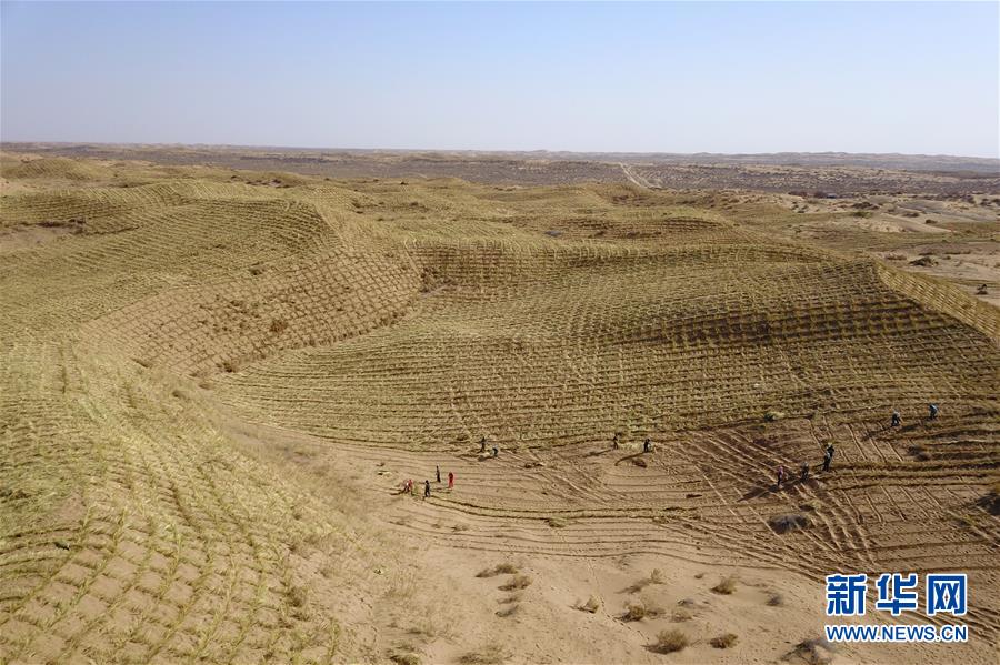 （在習(xí)近平新時(shí)代中國特色社會(huì)主義思想指引下&mdash;&mdash;新時(shí)代新作為新篇章&middot;習(xí)近平總書記關(guān)切事&middot;圖文互動(dòng)）（4）綠色映底蘊(yùn)，山水見初心&mdash;&mdash;生態(tài)優(yōu)先、綠色發(fā)展持續(xù)造福群眾美好生活