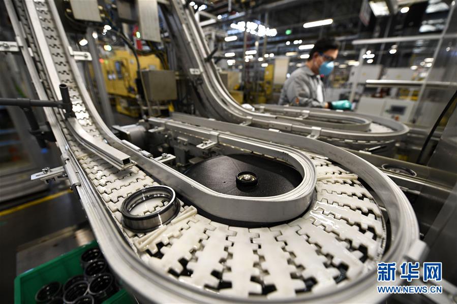 (新華全媒頭條·圖文互動)(4)穩(wěn)中求進(jìn) 奮勇前進(jìn)——從中央政治局會議看中國經(jīng)濟(jì)走勢