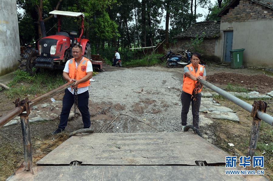 （新華全媒頭條&middot;圖文互動）（7）筑起共御水患的鋼鐵長堤&mdash;&mdash;戰(zhàn)洪一線的&ldquo;干群關系新答卷&rdquo;