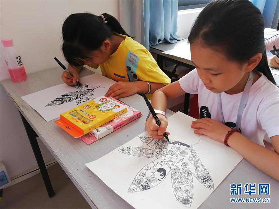 （特別的暑期生活&middot;圖文互動）（1）她們的愿望，在這個假期實現(xiàn)&mdash;&mdash;廣西隆安易地扶貧搬遷安置區(qū)暑期見聞