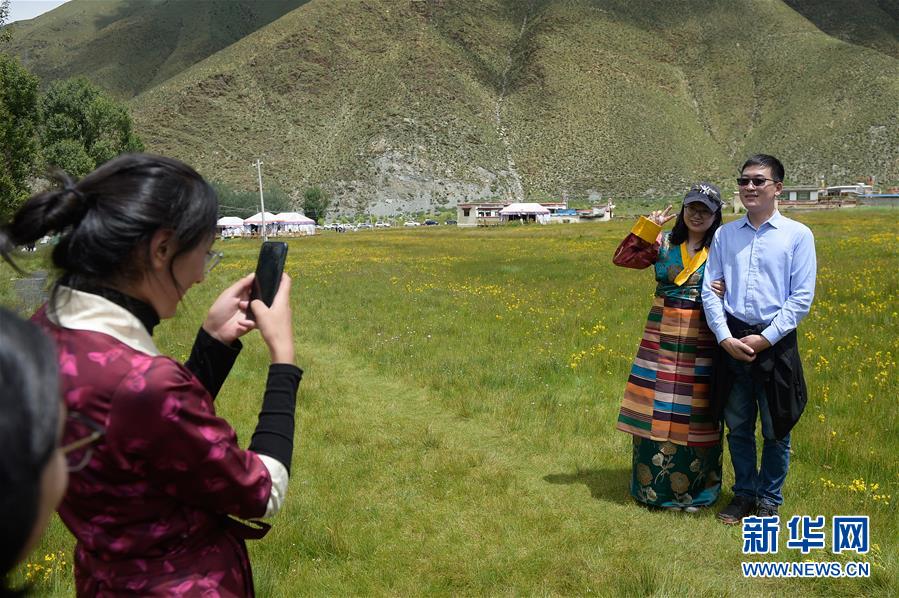 （圖文互動(dòng)）（5）一片冰心在雪域&mdash;&mdash;北京援藏醫(yī)療隊(duì)輪換側(cè)記