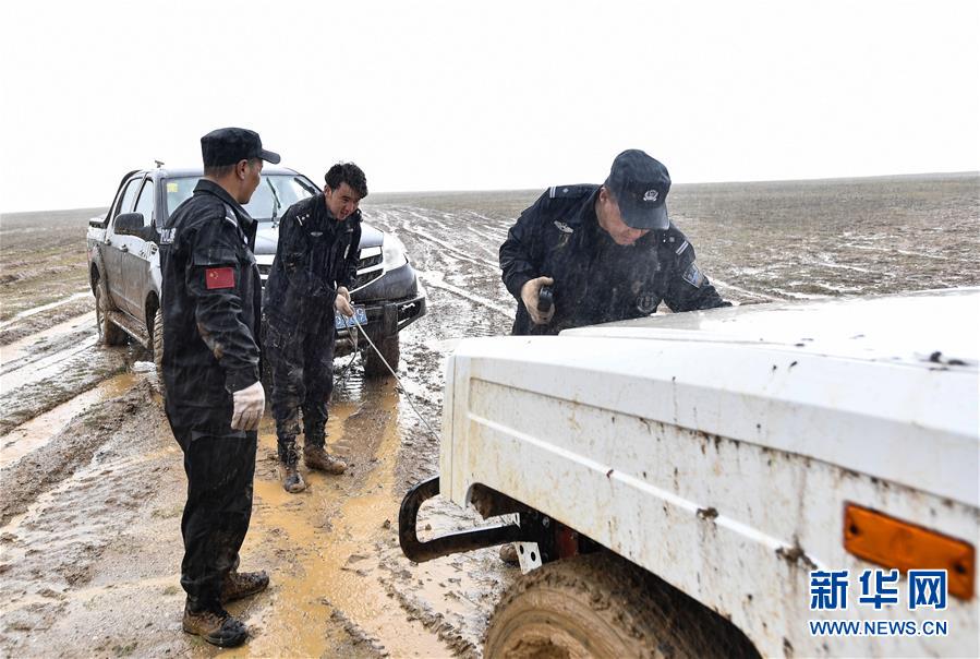 （圖文互動）（4）記者手記：可可西里，&ldquo;挪&rdquo;向&ldquo;藏羚羊大產(chǎn)房&rdquo;的14個半小時