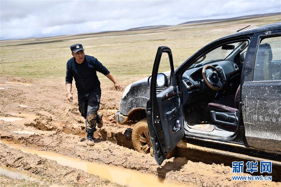 （圖文互動）（3）記者手記：可可西里，&ldquo;挪&rdquo;向&ldquo;藏羚羊大產(chǎn)房&rdquo;的14個半小時