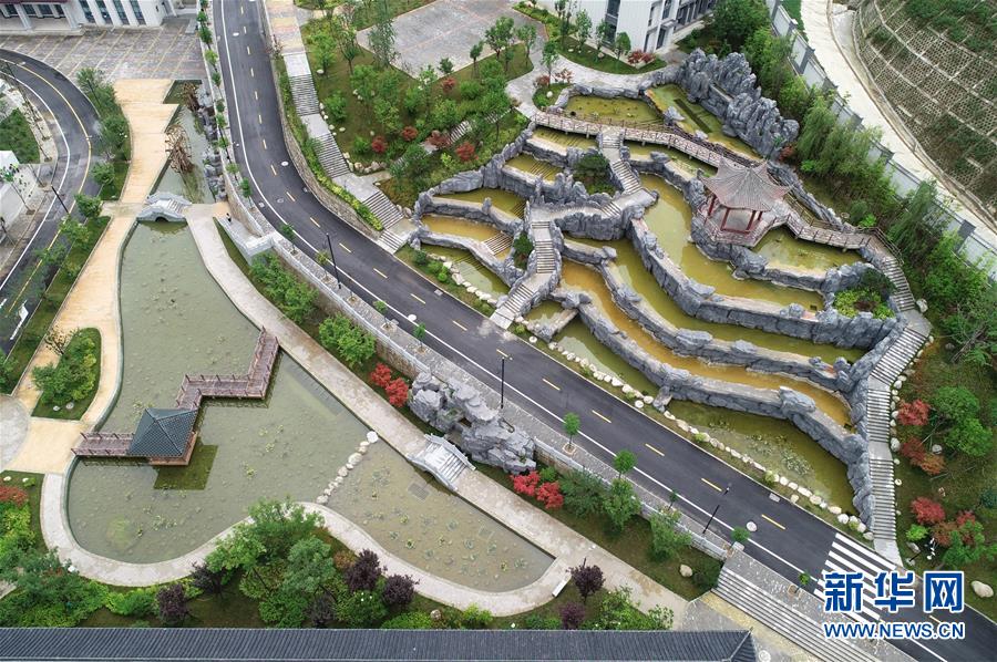 （新華視點(diǎn)&middot;圖文互動(dòng)）（2）學(xué)校建漂亮點(diǎn)本無(wú)錯(cuò)，為何這所&ldquo;豪華中學(xué)&rdquo;讓人困惑？