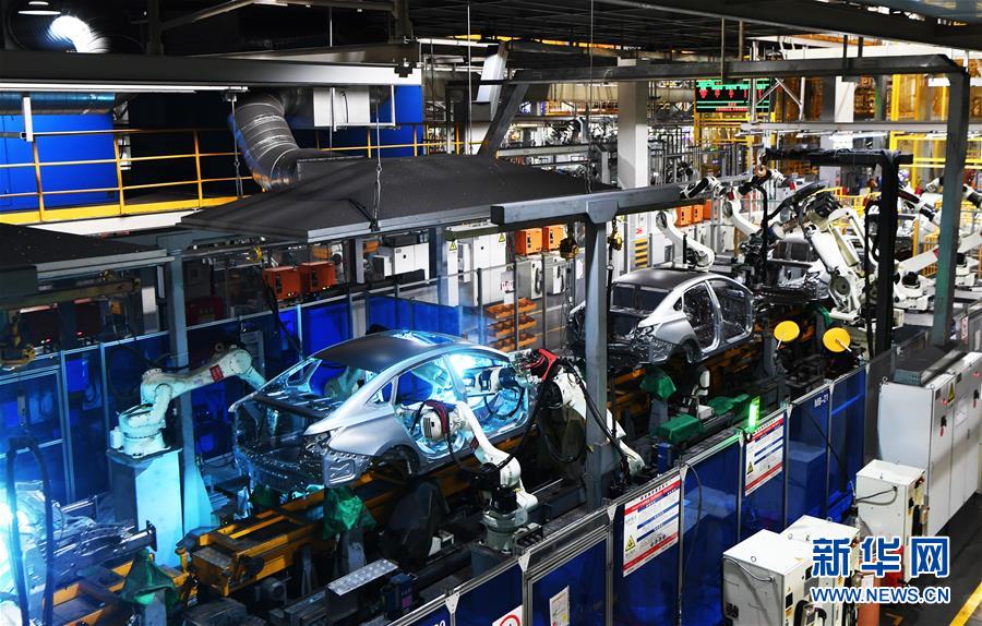 (新華全媒頭條·走向我們的小康生活·圖文互動)(14)大城大鄉(xiāng)的“幸福協(xié)奏曲”——重慶推動高質(zhì)量發(fā)展創(chuàng)造高品質(zhì)生活紀事