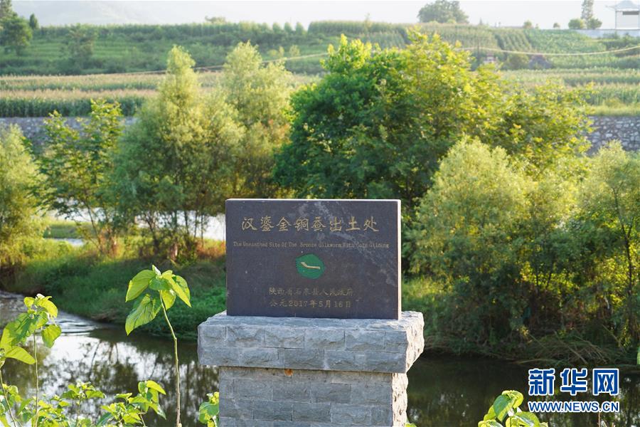 （走向我們的小康生活&middot;圖文互動）（5）綠了青山，紅了日子&mdash;&mdash;秦巴山區(qū)群眾繪出小康&ldquo;調(diào)色板&rdquo;