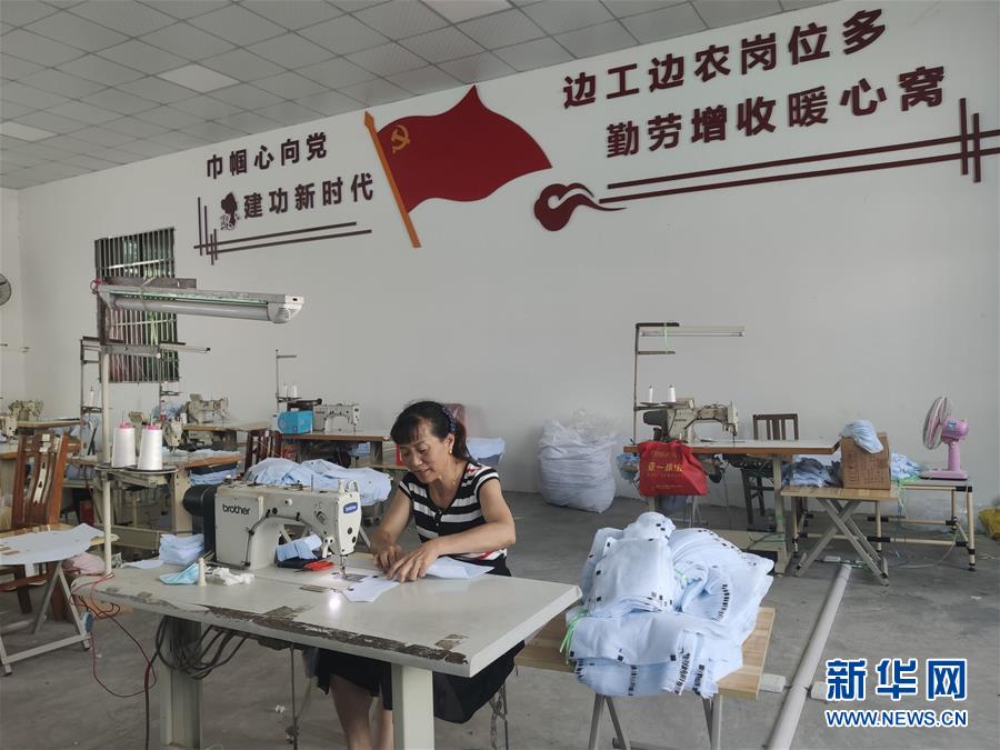 （決戰(zhàn)決勝脫貧攻堅(jiān)&middot;圖文互動(dòng)）（2）安居樂(lè)業(yè)并重，搬遷脫貧同步&mdash;&mdash;湖北88萬(wàn)搬遷群眾脫貧觀察 