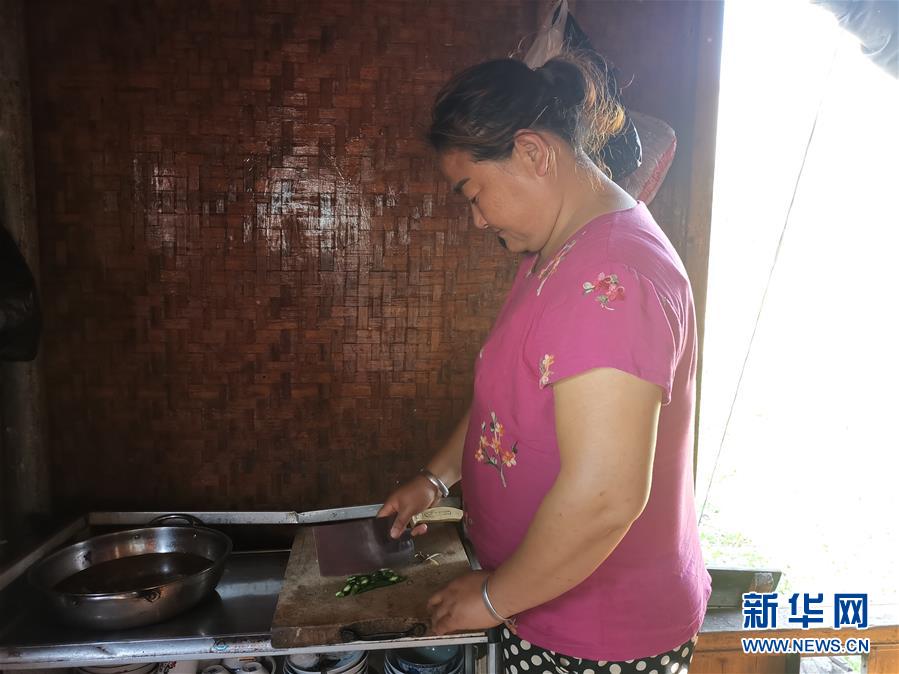 （總書記推動的改革身邊事&middot;生態(tài)文明改革篇&middot;圖文互動）（3）特寫：從&ldquo;捕魚人&rdquo;到&ldquo;護(hù)魚人&rdquo;&mdash;&mdash;長江漁民上岸后的新生活