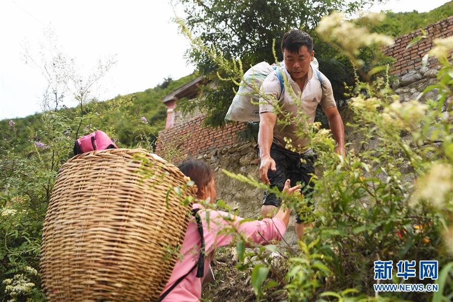 （防汛抗洪&middot;圖文互動）（8）七夕前夜，為莫諾村架起&ldquo;生命之橋&rdquo;