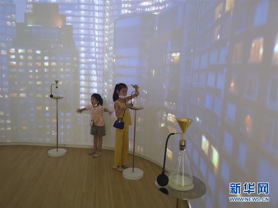 （在習近平新時代中國特色社會主義思想指引下&mdash;&mdash;新時代新作為新篇章&middot;習近平總書記關切事&middot;圖文互動）（5）消費回暖市聲新&mdash;&mdash;內(nèi)需動力不斷釋放的市場觀察