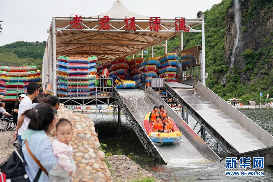 （新華全媒頭條&middot;走向我們的小康生活&middot;圖文互動）（6）長城腳下，小康村串成&ldquo;珍珠鏈&rdquo;