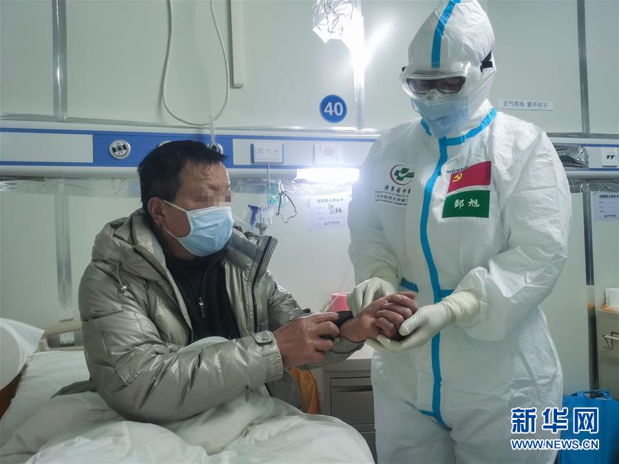 （抗疫一線醫(yī)務人員英雄群體&middot;圖文互動）（2）合力護航生命之舟&mdash;&mdash;遼寧、上海、廣東等醫(yī)療隊聯(lián)手決戰(zhàn)雷神山